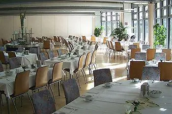 Commundo Tagungshotel Otel 3*